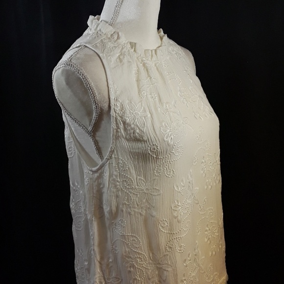 Aqua Embroidered Tank Top - Picture 5 of 6